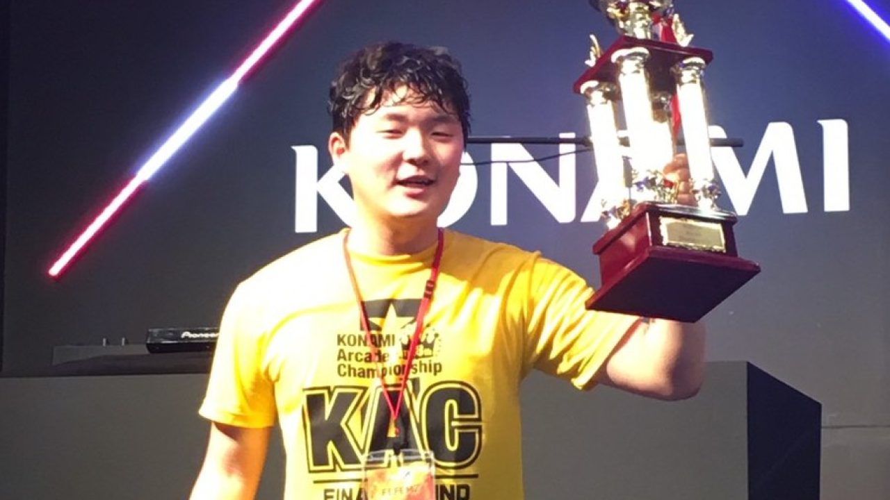 KONAMI Arcade Championship 2011 Tシャツ KAC sddefault.jpg